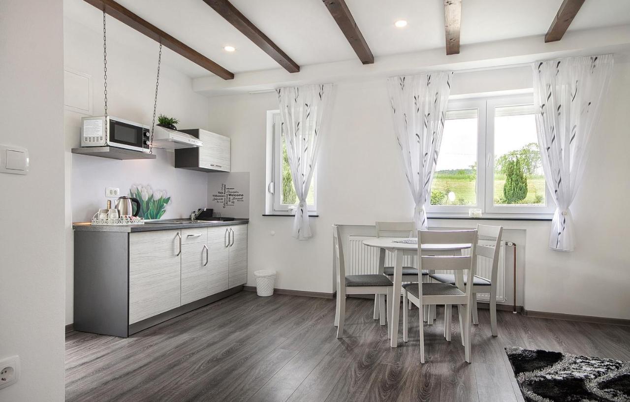 Studio Apartments Kaya Catrnja Ngoại thất bức ảnh