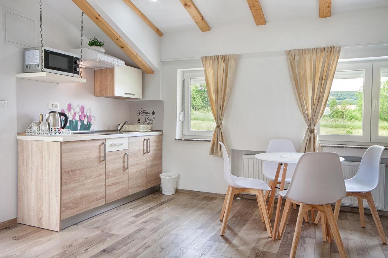Studio Apartments Kaya Catrnja Ngoại thất bức ảnh