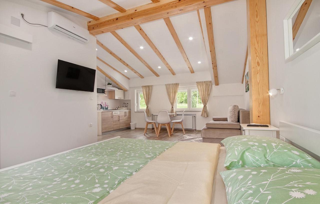 Studio Apartments Kaya Catrnja Ngoại thất bức ảnh